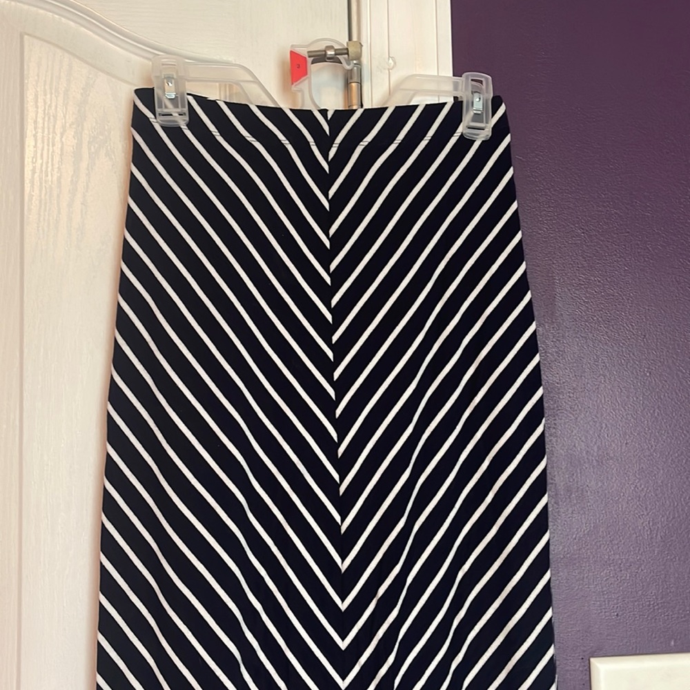 Black and white maxi skirt